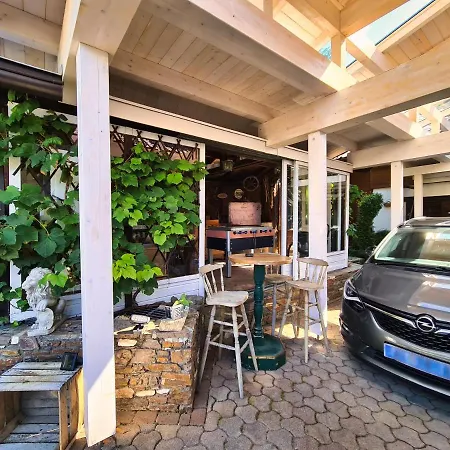 아파트 Gaestehaus Auf Der Hoehe 코이차흐 암 제