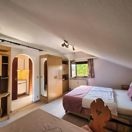 Gaestehaus Auf Der Hoehe Apartman Keutschach am See