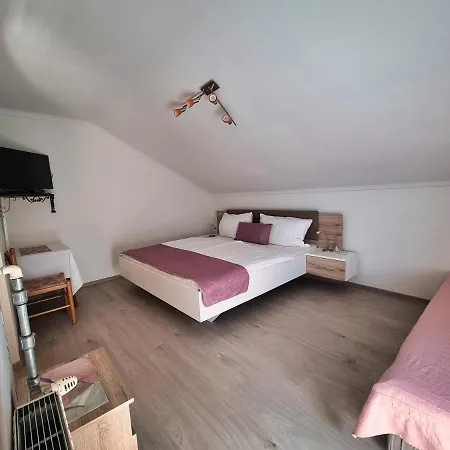 Gaestehaus Auf Der Hoehe 코이차흐 암 제