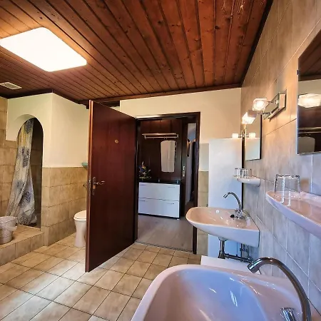Gaestehaus Auf Der Hoehe *